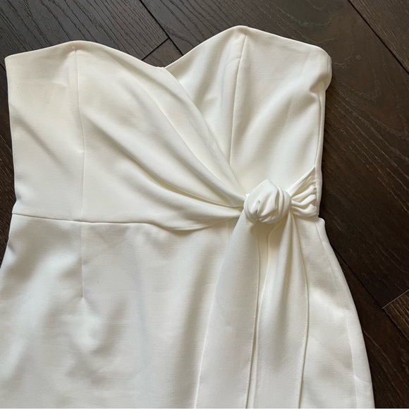 French Connection Whisper Bow Strapless Minidress in Summer White - Picture 2 of 9